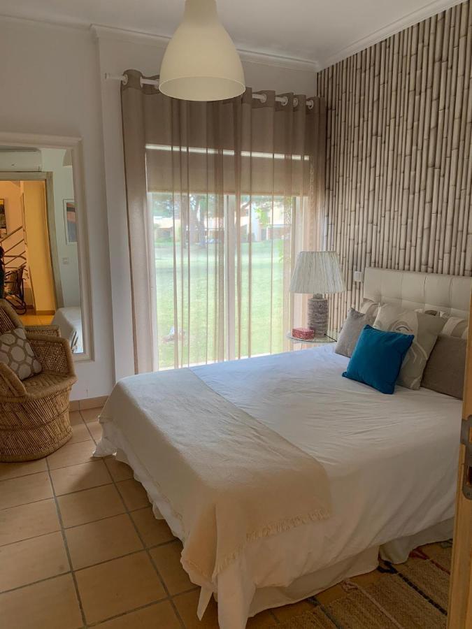 Casa De Ferias Com Piscina - Condominio Vilamouratenis Экстерьер фото